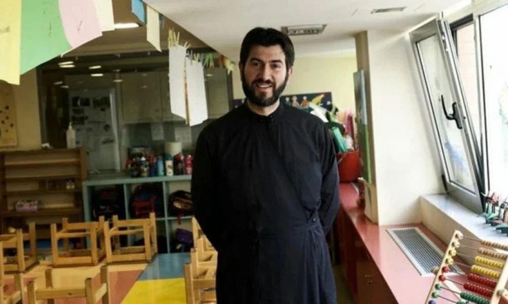 Μητέρα του 19χρονου για την «πλαστή επιστολή» του 16χρονου: «Τεχνάσματα του πατέρα Αντωνίου»